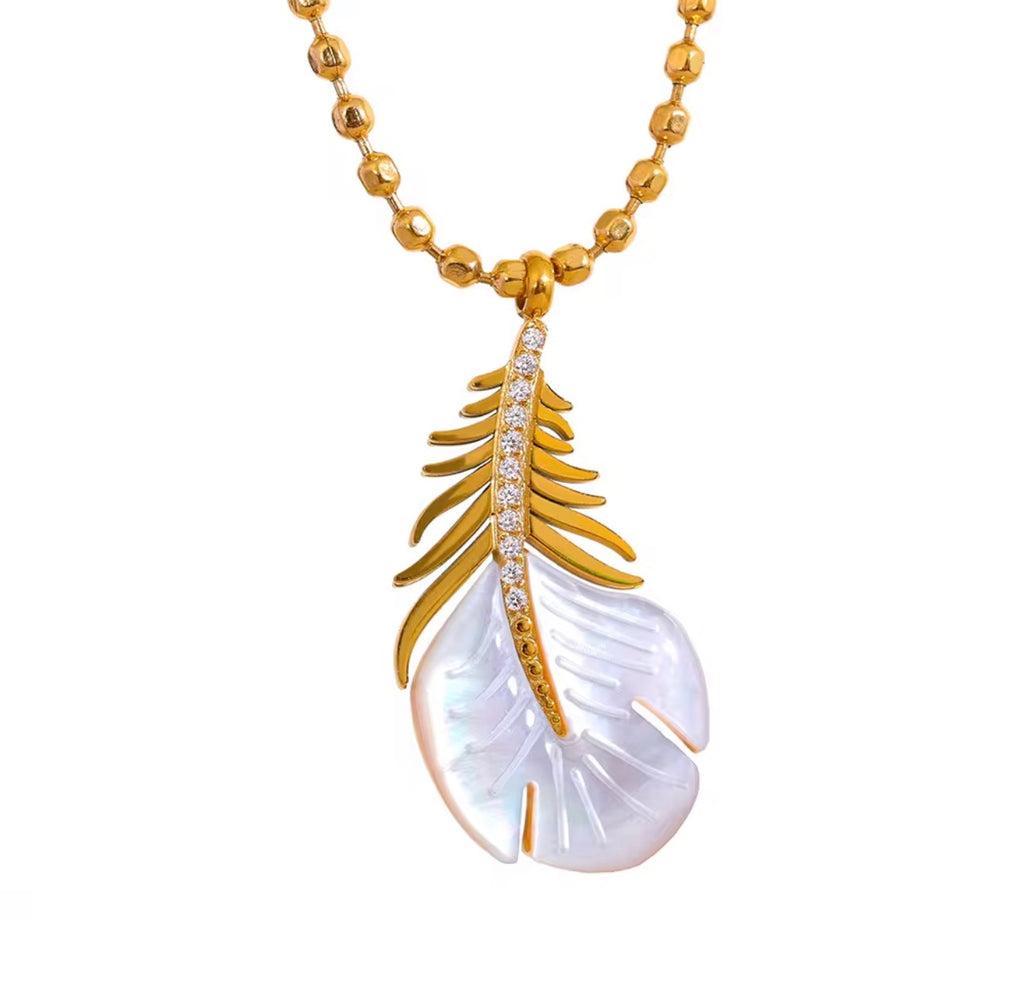 Natural Shell Feather Pendant Necklace, 18K Gold Plated Stainless Steel, Boho Beach Jewelry